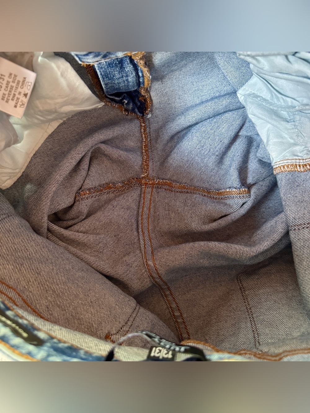 Judy Blue Acid Wash Distressed Boyfriend Jeans JB88281 Medium Indigo Wash 13/31 - Picture 12 of 17